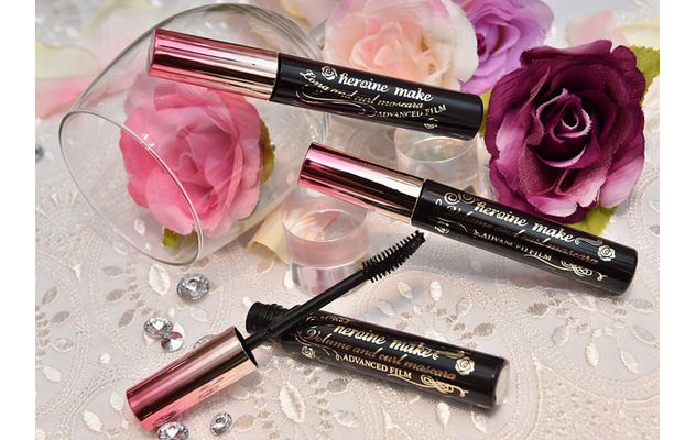  KISS ME 瞬翹自然捲濃密防水睫毛膏