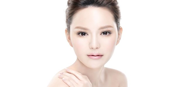 過年逛大街-吸睛護唇小甜心，舒舒服服打造自然美唇｜護唇推薦