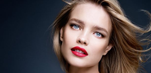 精品集團少奶奶演繹的精品唇膏！塗出完美貴婦感