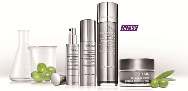 怕變老？減齡保養要先偷跑～DR.WU《AGEVERSAL超逆齡修復系列》讓歲月追不上你｜抗老保養推薦