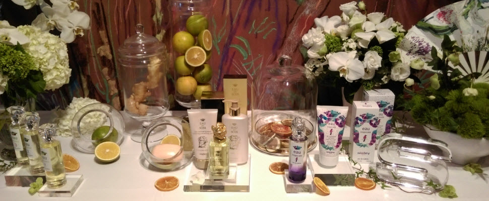 繁忙的年末，就讓Sisley帶你沉浸在度假的氛圍中吧～