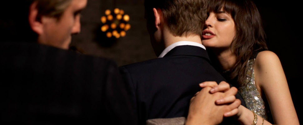 全球哪一個國家最愛劈腿呢？答案是...全國超過半數人民都劈腿！｜生活趣聞