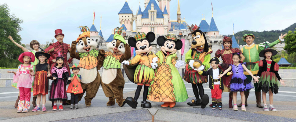 萬聖節要去哪裡搞怪一下呢？當然就是香港迪士尼囉～