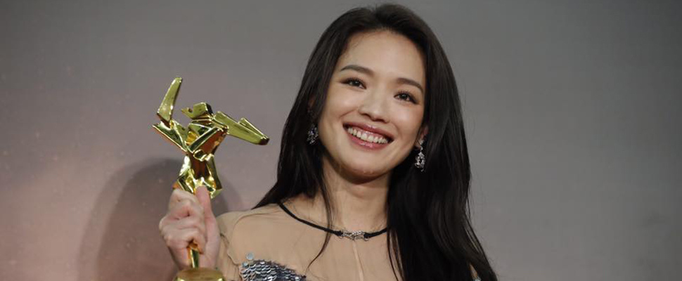 不讓過去羈絆自己，女神舒淇終於升格幸福人妻！