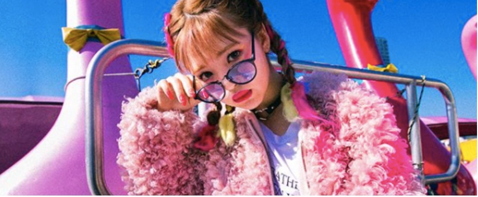 聽說～最近櫻花妹每天穿衣前，都會打開這位妹子的IG找靈感！