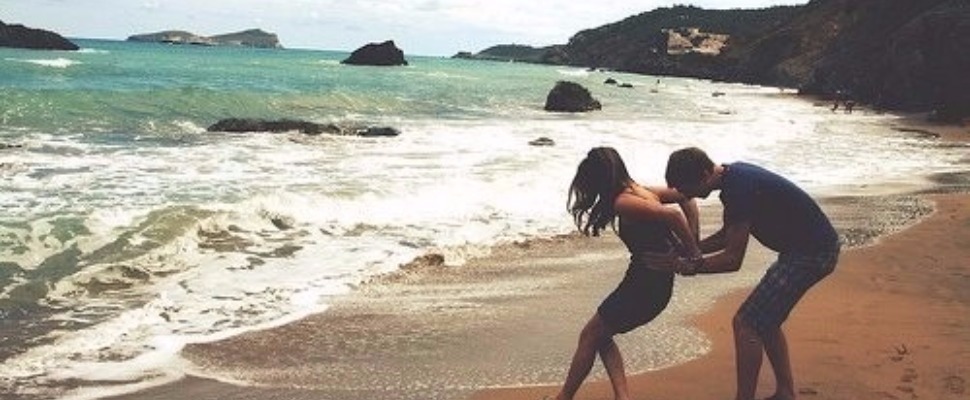 分開了卻總是藕斷絲連，要這四對星座情侶認真分手真的好難...