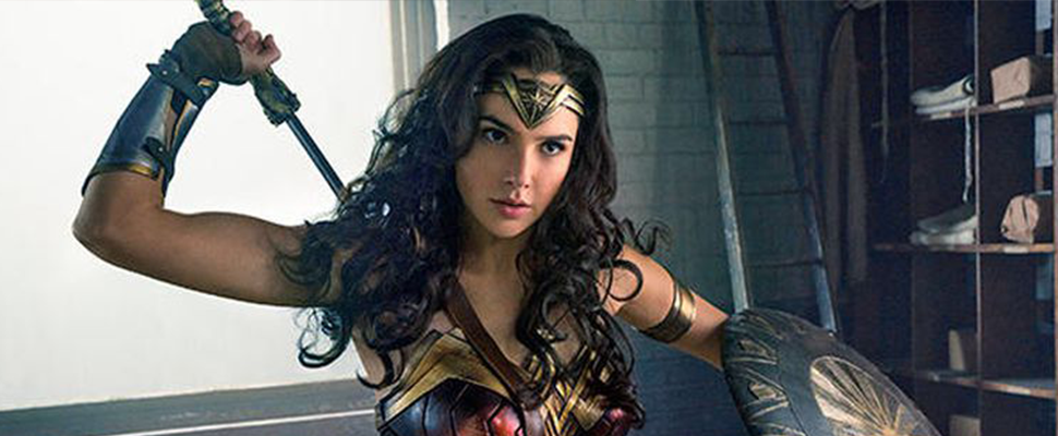 神力女超人這回不打戰神阿瑞斯，要飛踢好萊塢色老頭～