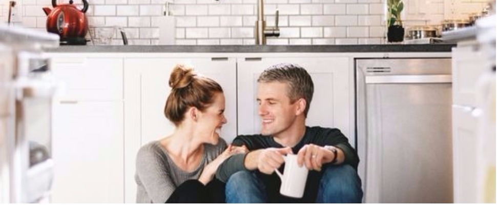 撩男的關鍵步驟是聊天，有請高人指點一撩就成功！