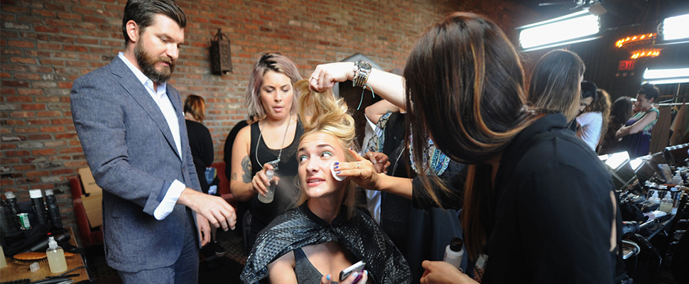 時裝週登場率最高的名模們，愛用美妝品在小康小屈就有～